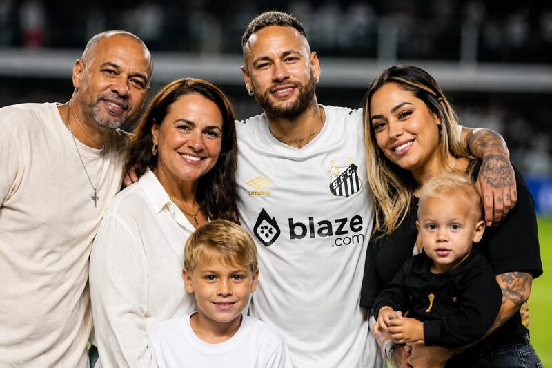 Cristiano Ronaldo enjoying family time with his children